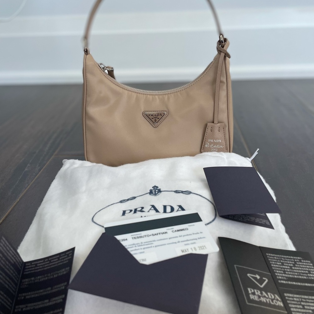 Authentic Prada Re-edition 2005 nylon bag